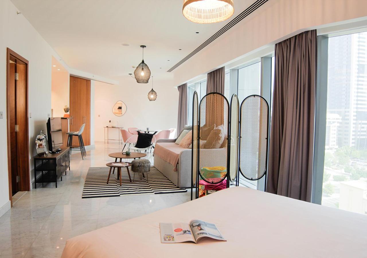 Nasma Luxury Stays - Central Park Tower Dubai Exterior foto