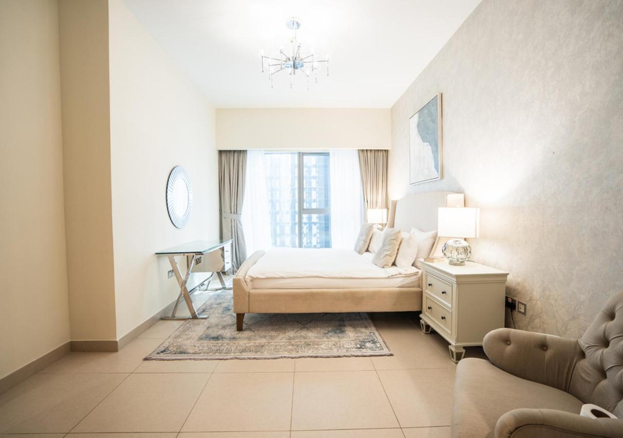 Nasma Luxury Stays - Central Park Tower Dubai Exterior foto